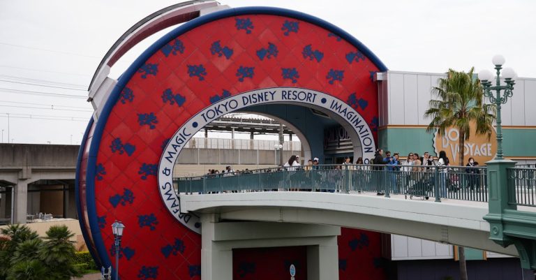 10 Best Double Strollers for Disney: Top Picks for Comfort and Convenience 10 Best Double Strollers for Disney: Top Picks for Comfort and Convenience