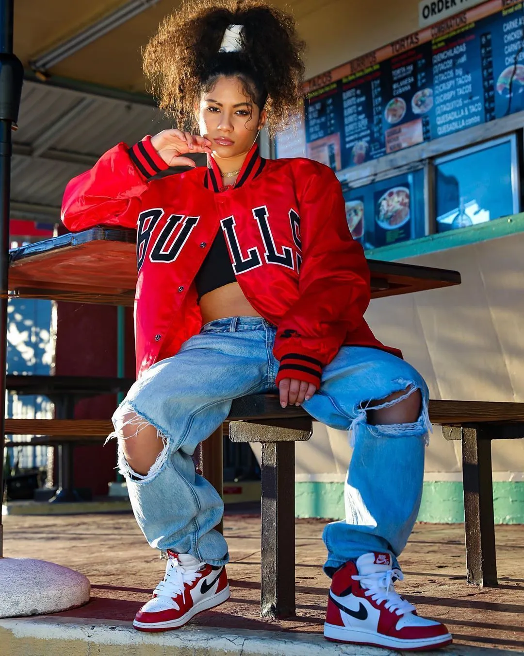 10 Best 90s Outfits for Women in 2024: Trendy Styles You’ll Love