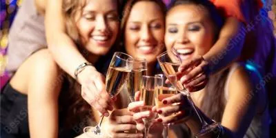 10 Best Cocktail Movies to Watch in 2024: Cheers to Great Cinema!