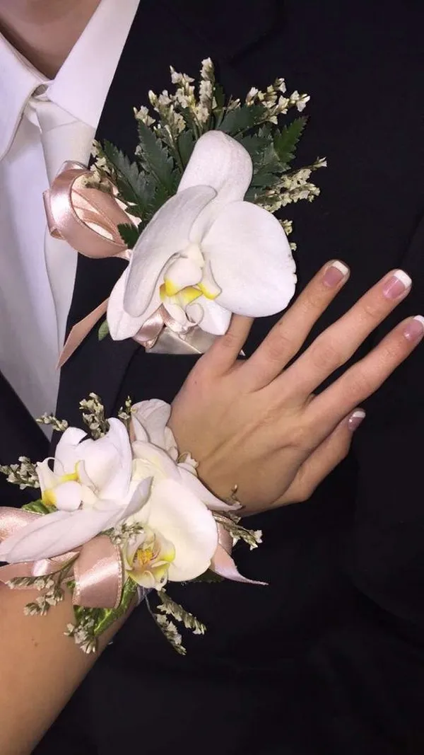 10 Best Corsage and Boutonniere Ideas for 2024: Stylish Choices for Events