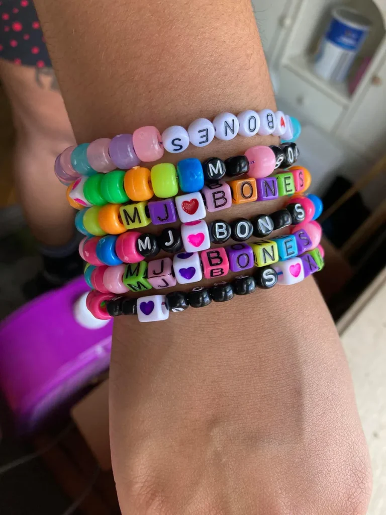 10 Best Kandi Bracelets for 2024: Ultimate Guide to Trendy Designs 10 Best Kandi Bracelets for 2024: Ultimate Guide to Trendy Designs