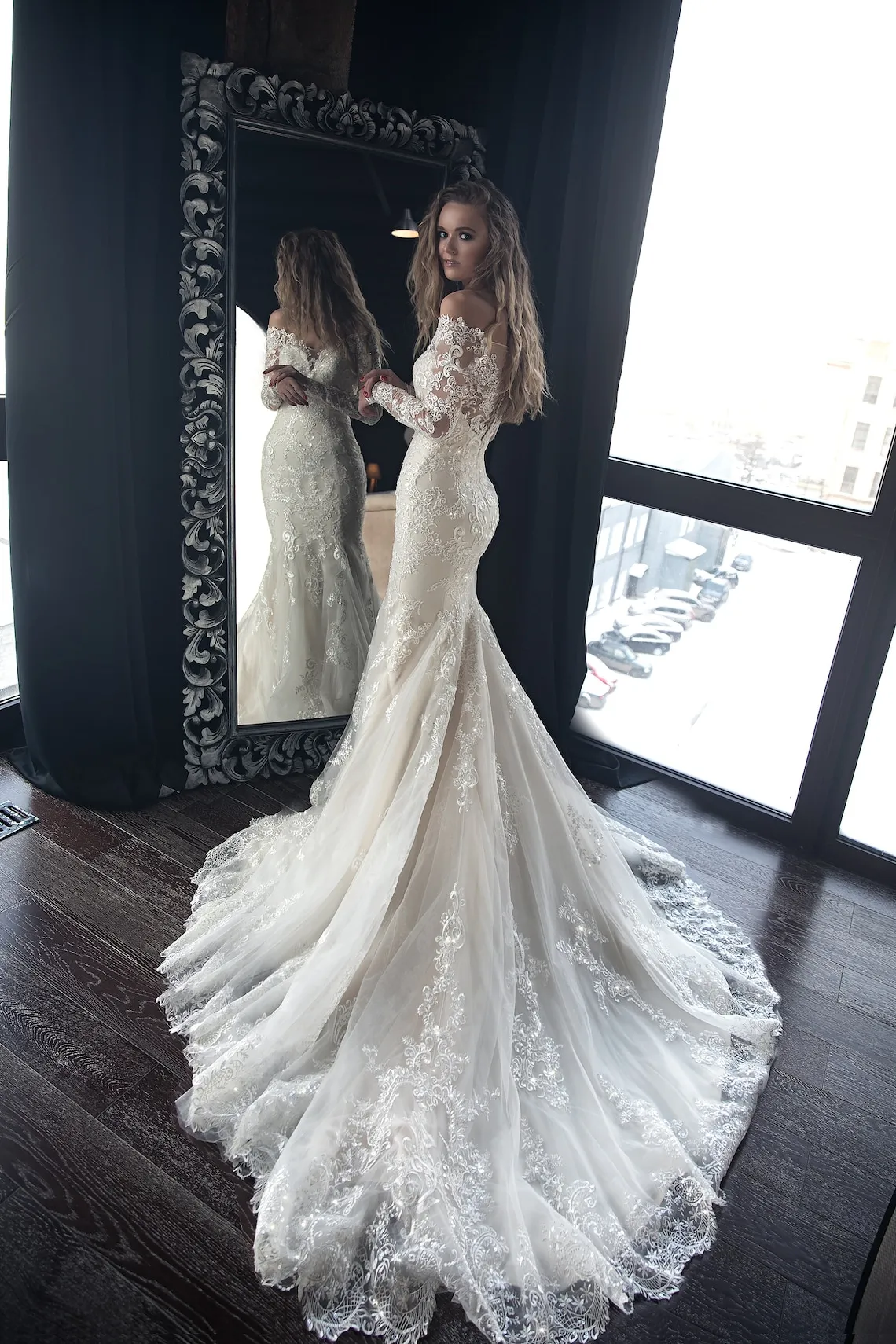10 Best Mermaid Wedding Dresses for 2024: Stunning Styles to Inspire You
