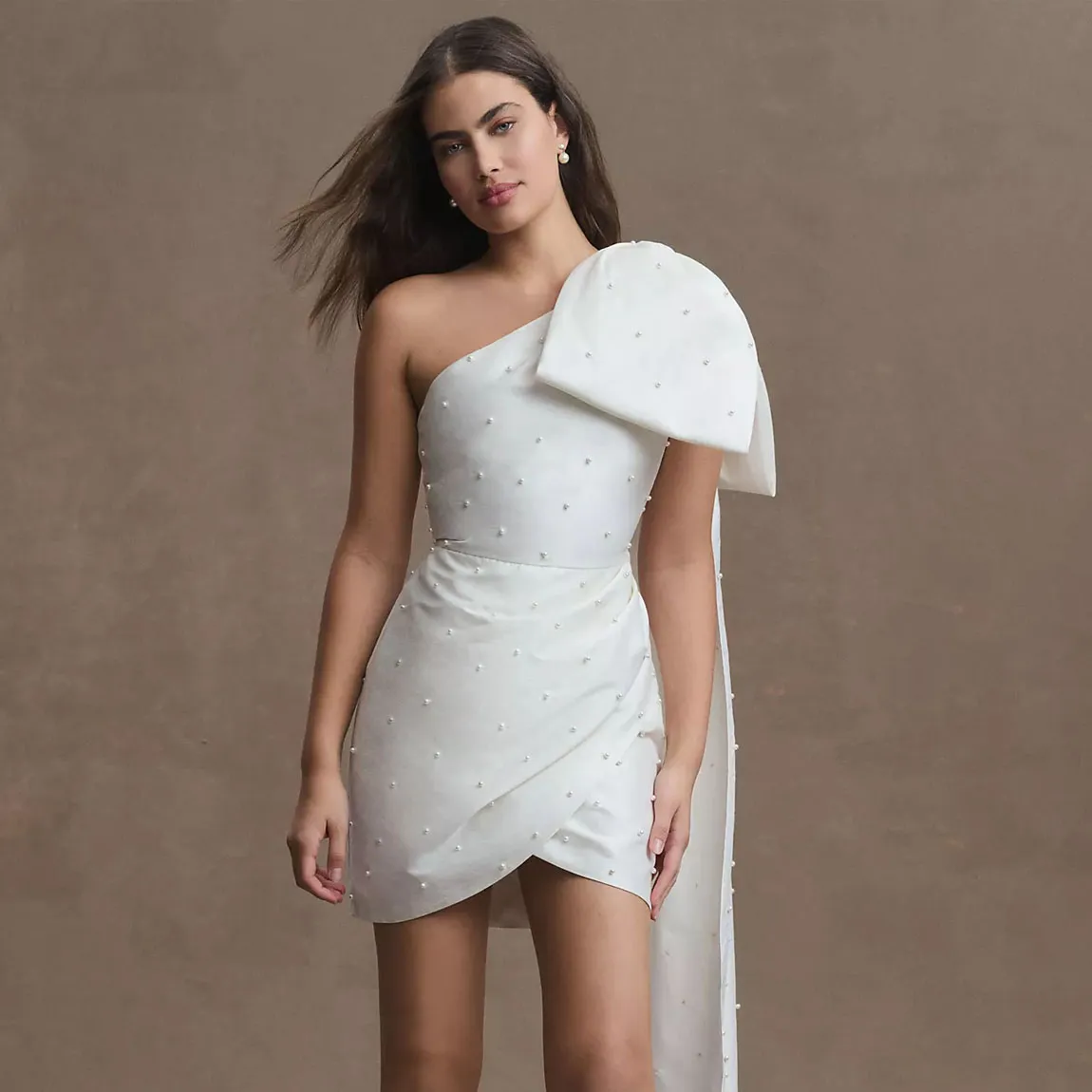 10 Best Rehearsal Dinner Dresses for 2024: Stylish Picks for Your Celebration
