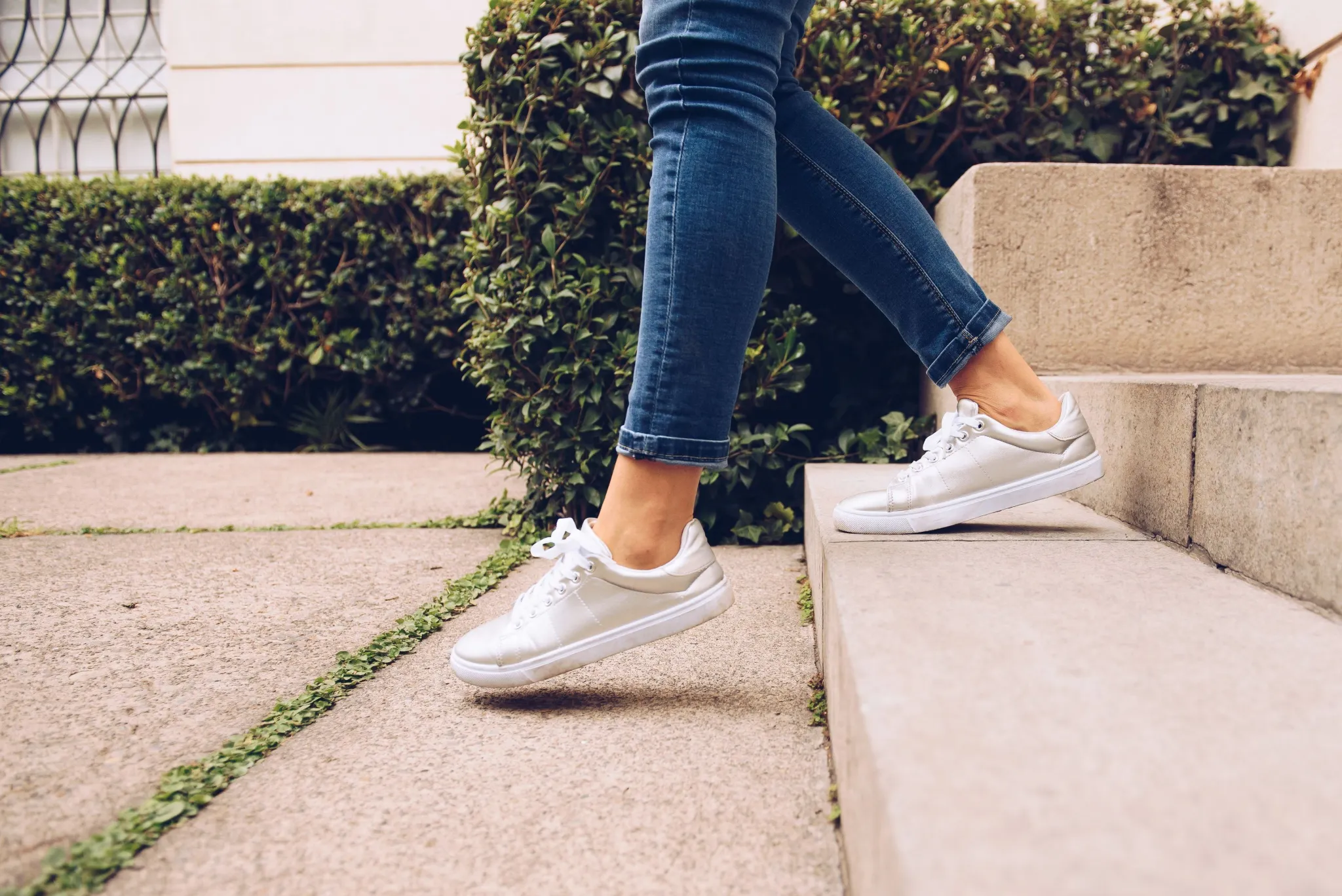 10 Best Shoes for Standing All Day in 2024: Comfort and Support