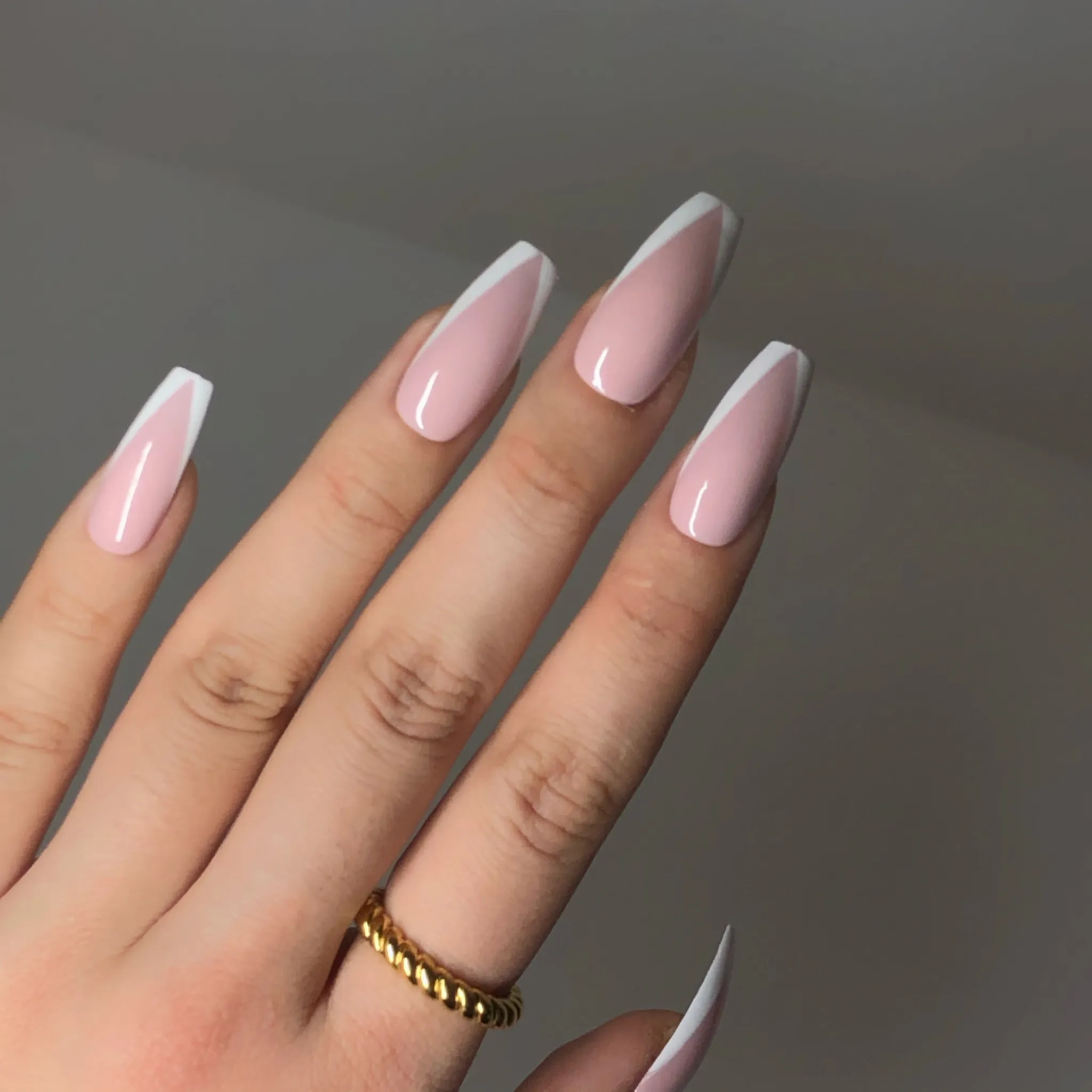 10 Best V Nails: Top Picks for 2024 You Need to Try!