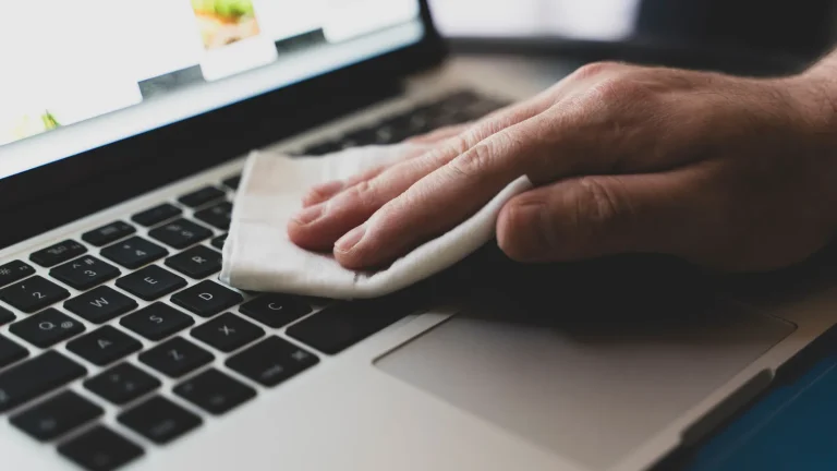 10 Best Ways to Clean Your Keyboard: Top Products for 2024 10 Best Ways to Clean Your Keyboard: Top Products for 2024