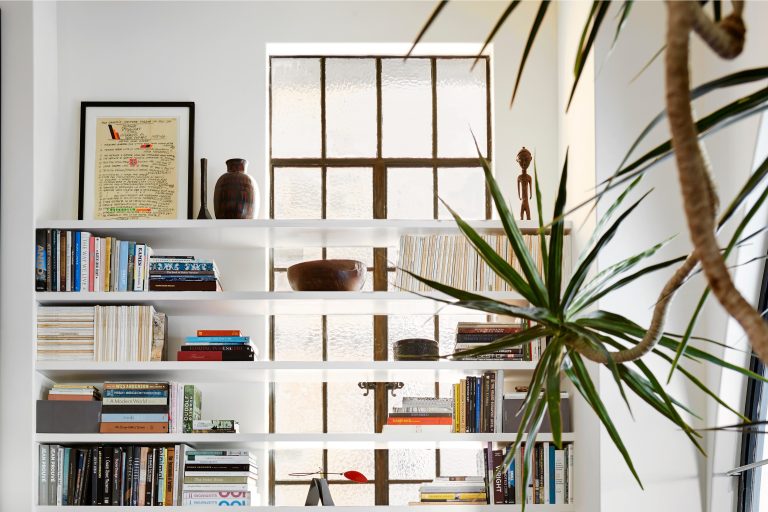 10 Best Bookends for 2024: Stylish Solutions for Your Shelves 10 Best Bookends for 2024: Stylish Solutions for Your Shelves