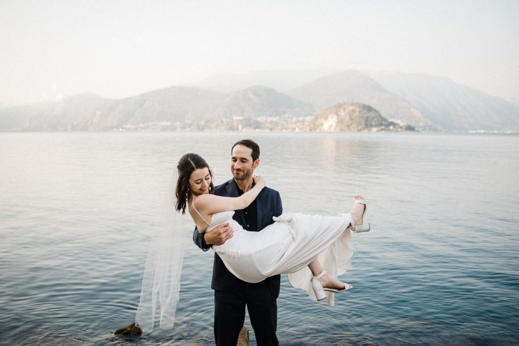 10 Best Bridal Planning Books for 2024: Your Ultimate Guide