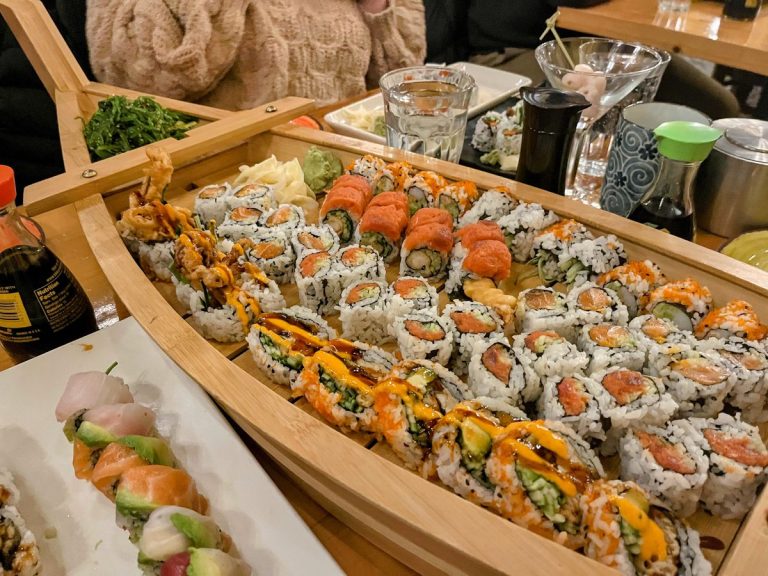 10 Best Sushi Boats: Top Picks for 2024 to Enhance Your Dining Experience