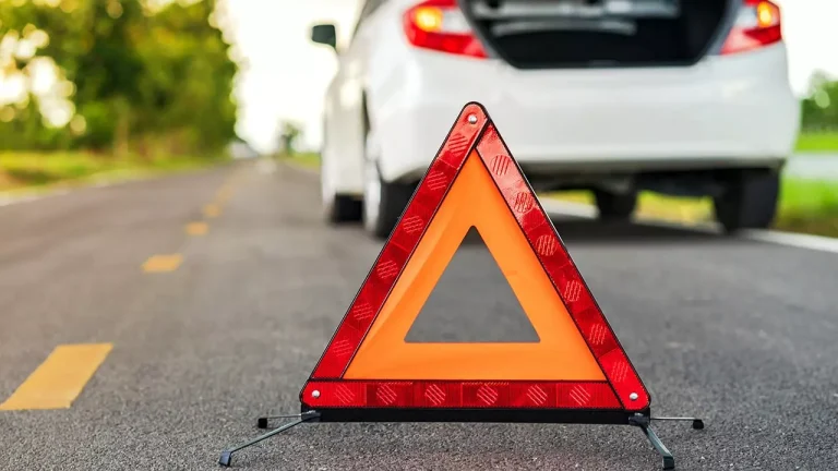 Best Street Signs: Top Picks for 2024 You Can’t Miss!