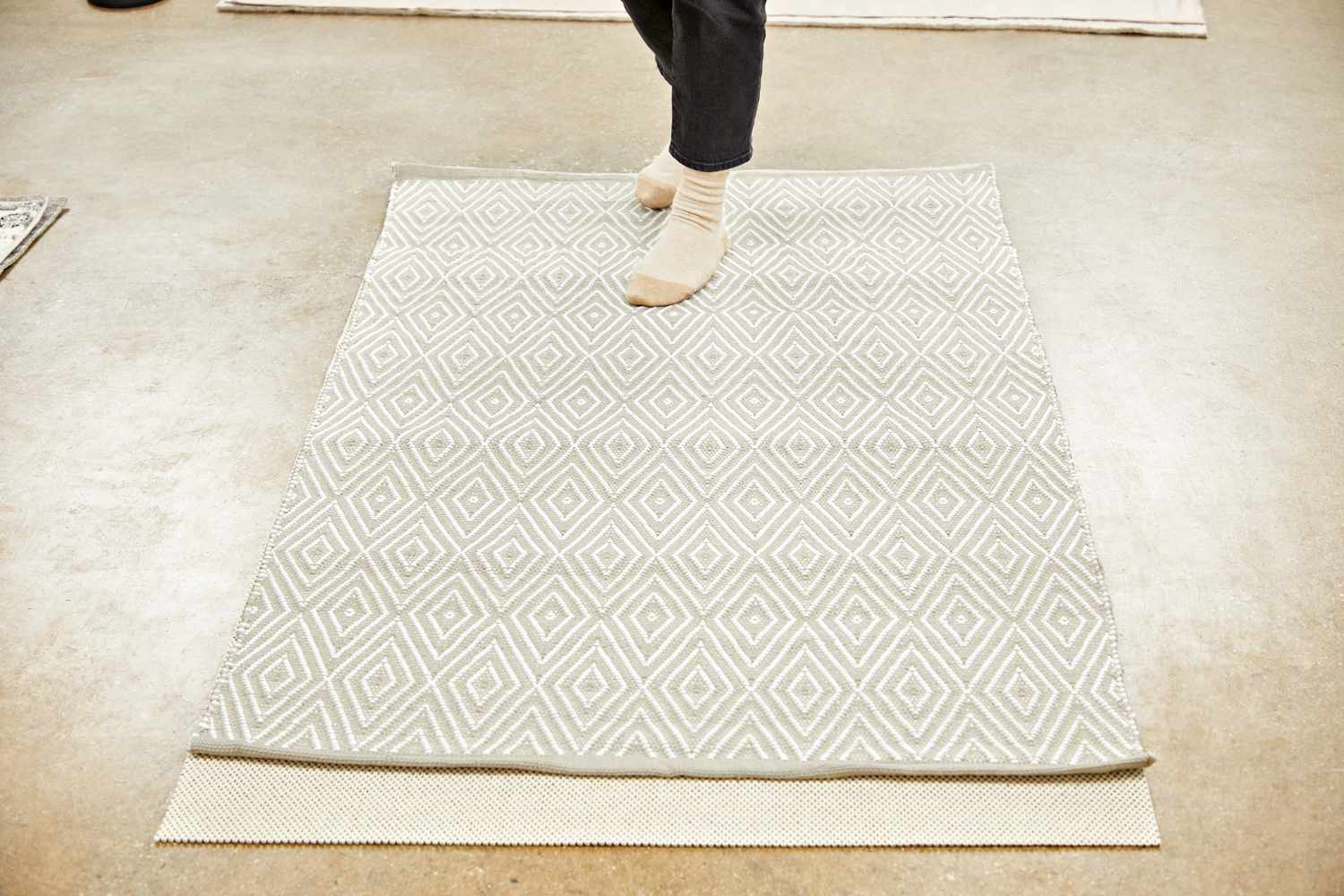 10 Best Rug Pads for Hardwood Floors: Top Picks for 2024