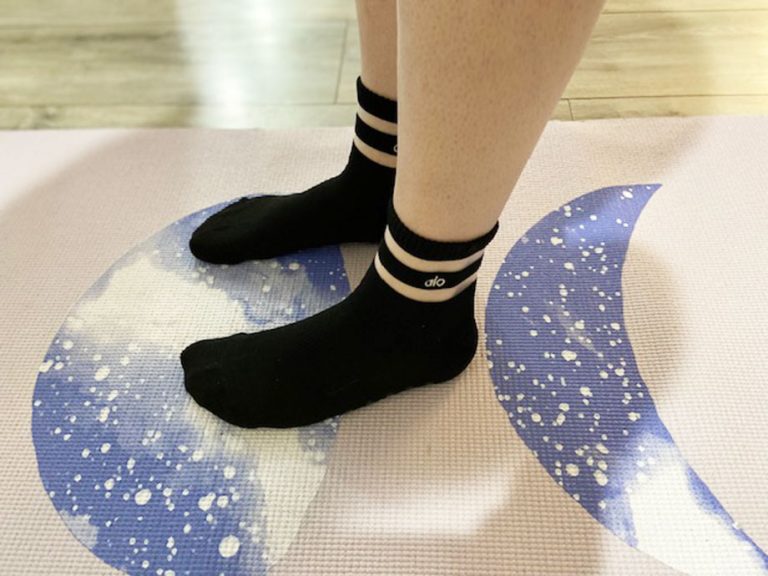 10 Best Alo Socks: Top Choices for Comfort and Style in 2024
