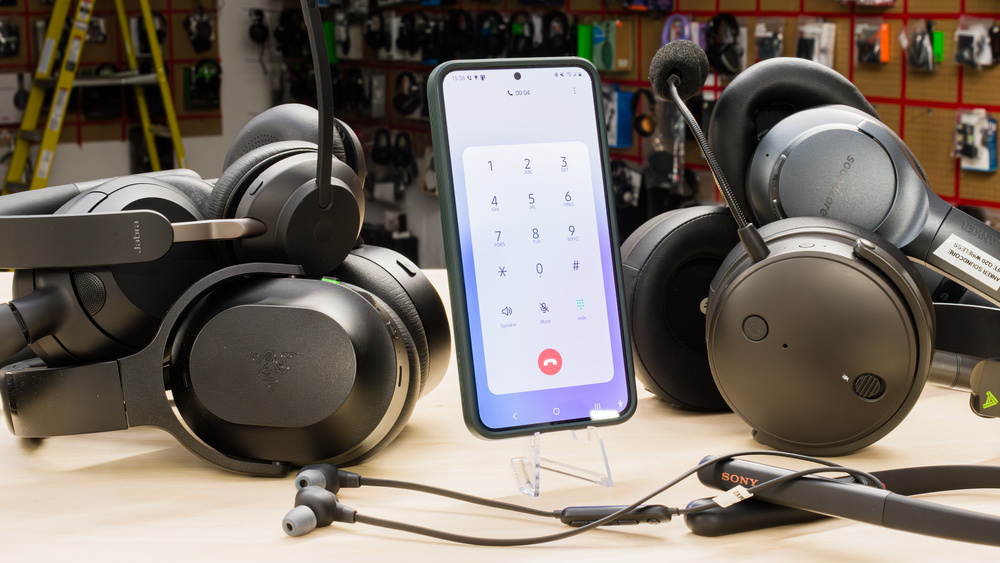 10 Best Earphones for Phone Calls in 2024: Superior Sound Quality 10 Best Earphones for Phone Calls in 2024: Superior Sound Quality