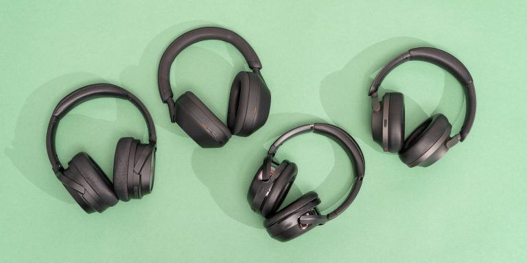 10 Best Endgame Headphones Under 2000: Top Picks for 2024